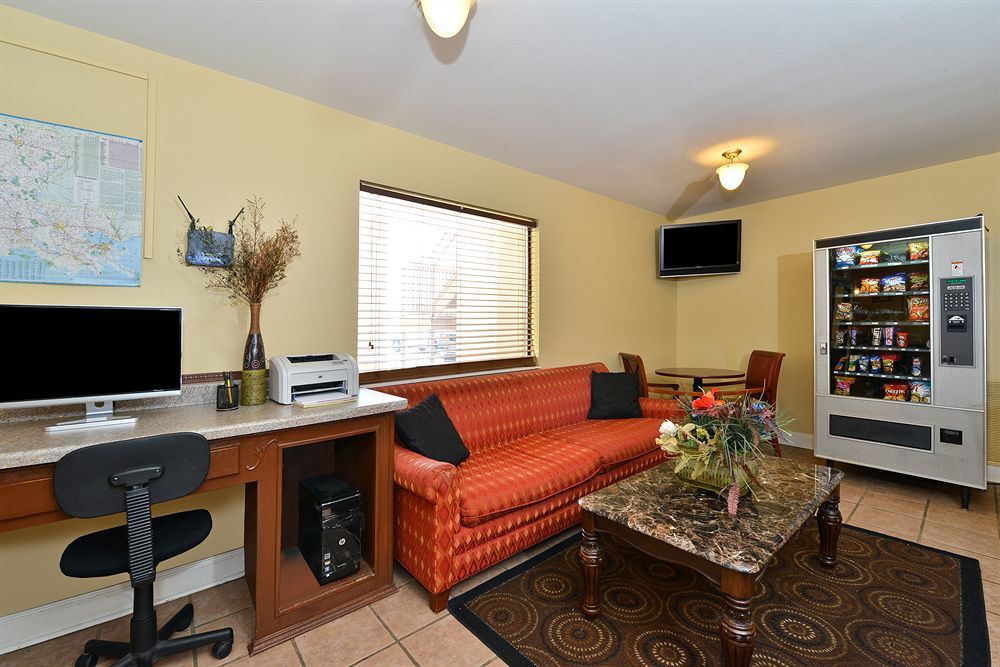 Days Inn By Wyndham Abbeville Esterno foto